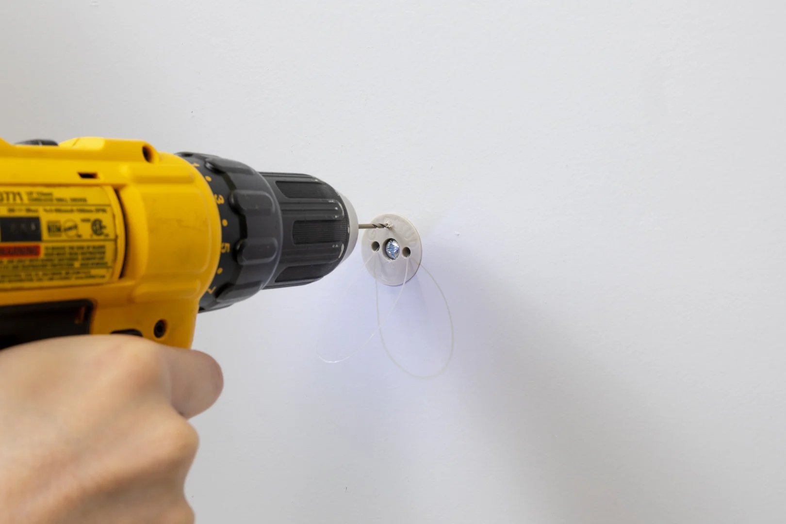 how-to-install-metal-drywall-anchor-in-less-than-an-hour-image metal drywall anchor installation