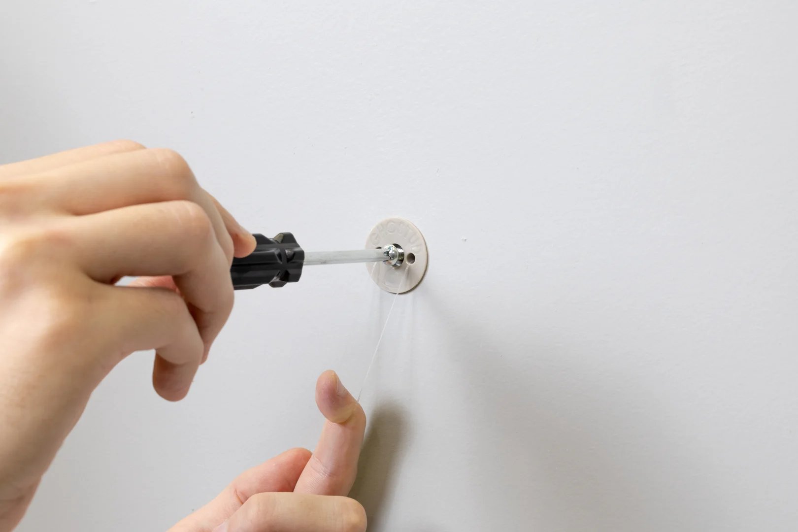 curtain rod with wall anchors